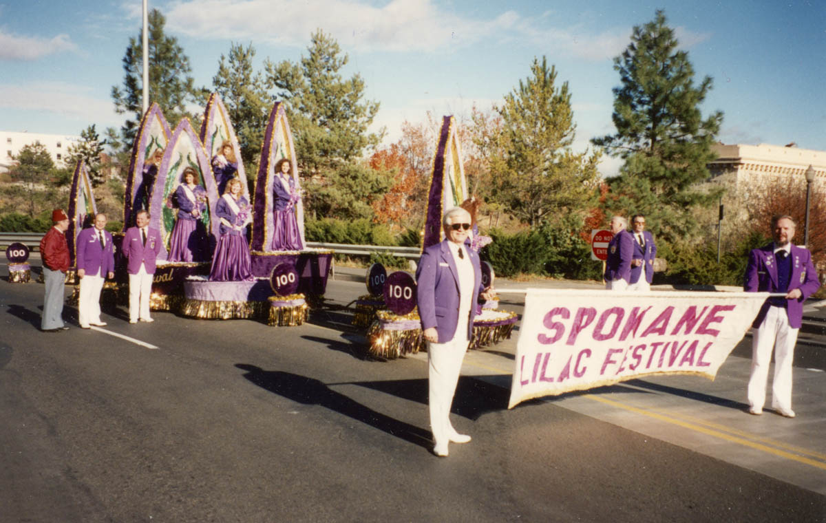 Lilac Festival float ready to roll in 1988.